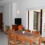 Tower House Rocha 公寓