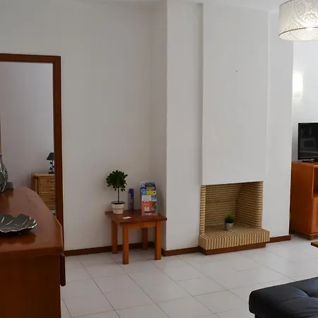 Tower House Rocha Апартаменты