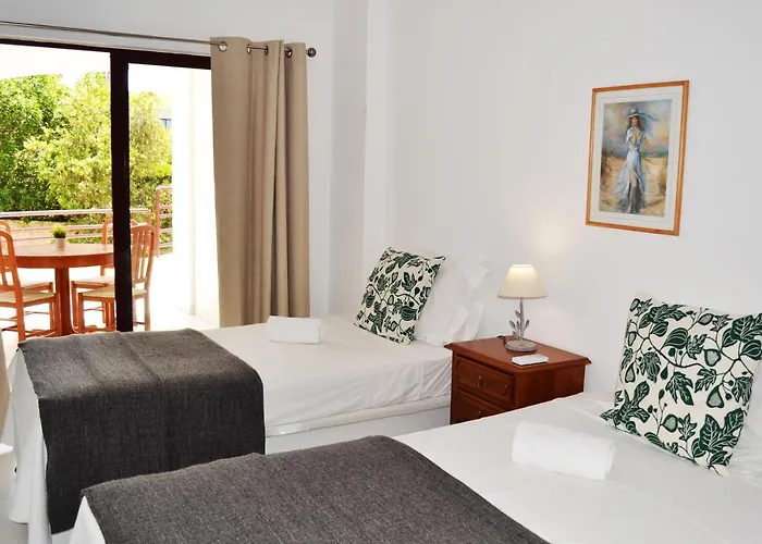 Апартаменты Tower House Rocha *