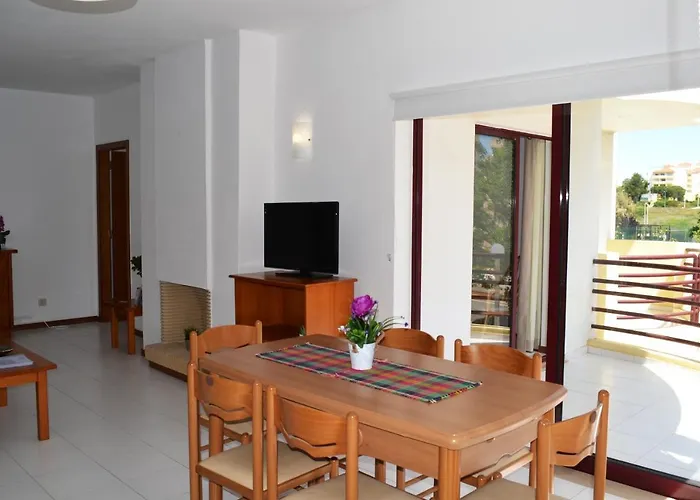 Tower House Rocha Апартаменты