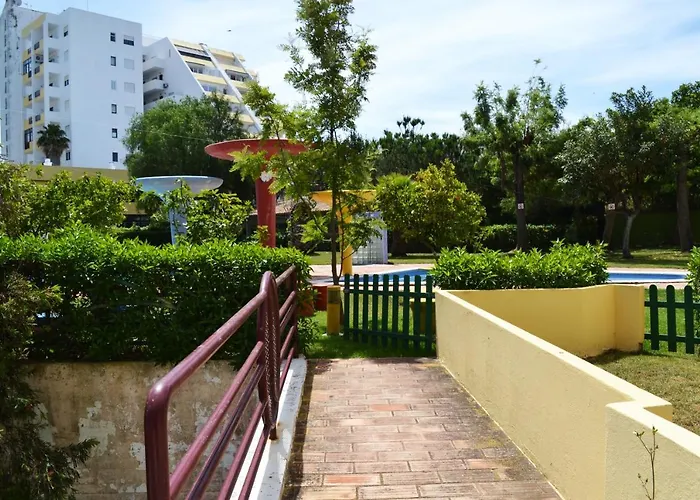 Tower House Rocha Портиман