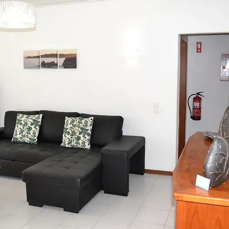 Tower House Rocha アパート *