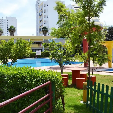 Апартаменты Tower House Rocha *